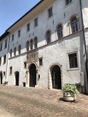 Palazzo a Prato